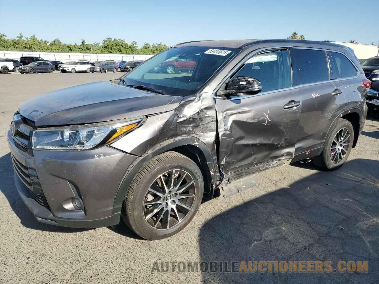 5TDJZRFH0JS528499 TOYOTA HIGHLANDER 2018