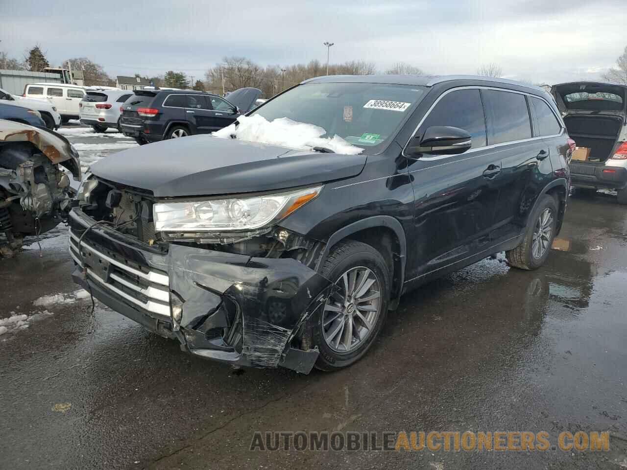 5TDJZRFH0JS532732 TOYOTA HIGHLANDER 2018