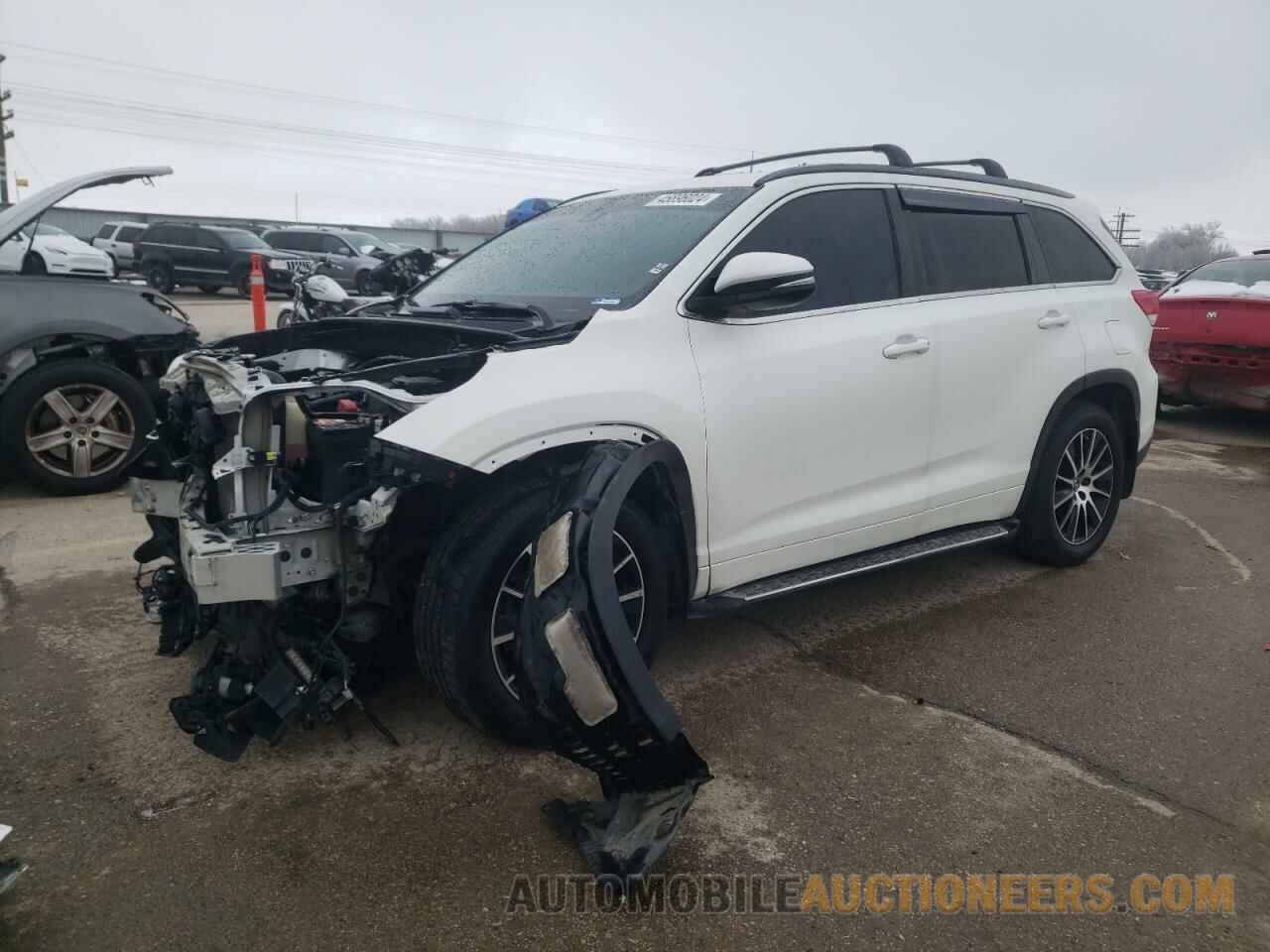 5TDJZRFH0JS538319 TOYOTA HIGHLANDER 2018