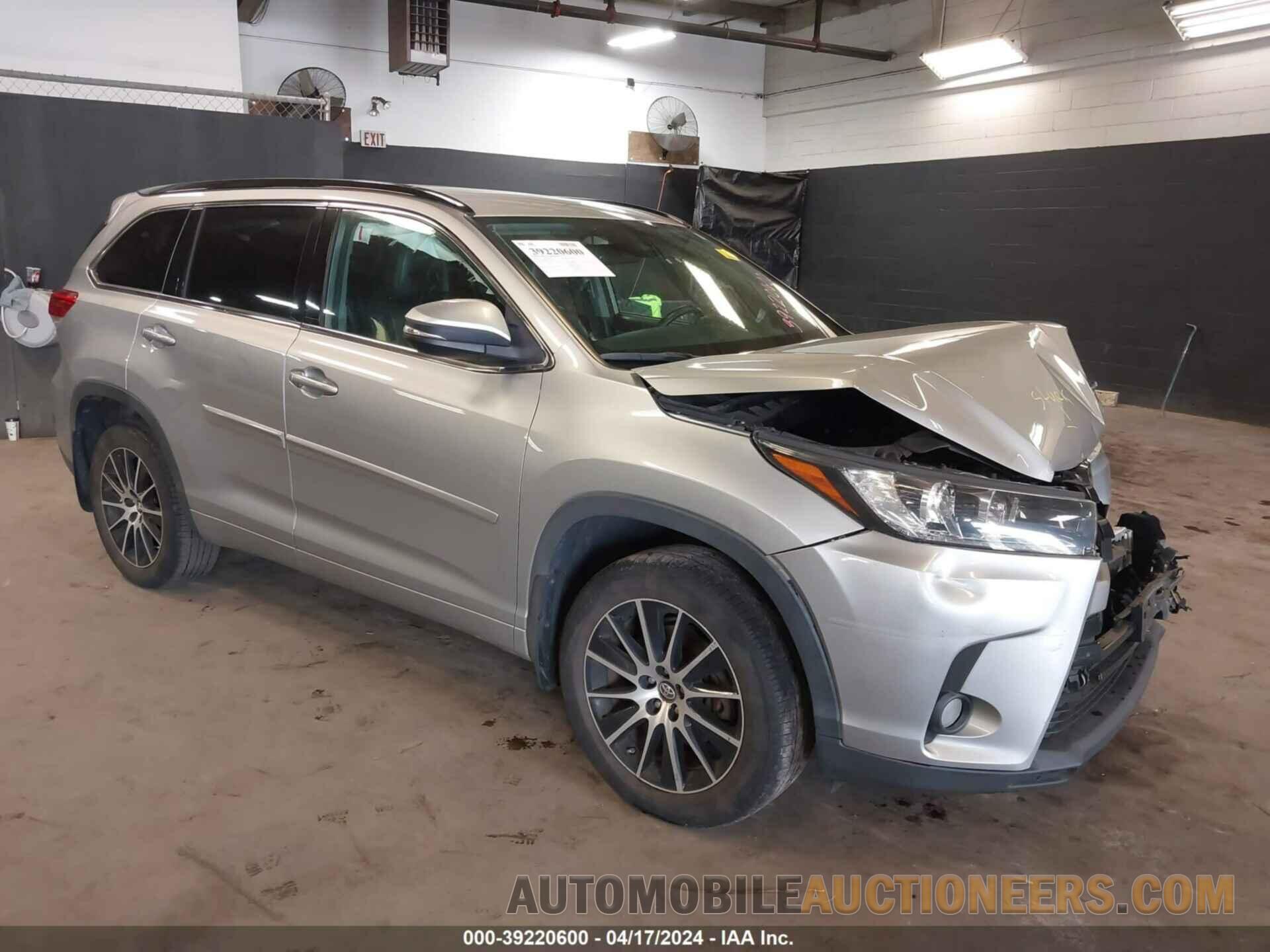 5TDJZRFH0JS540457 TOYOTA HIGHLANDER 2018