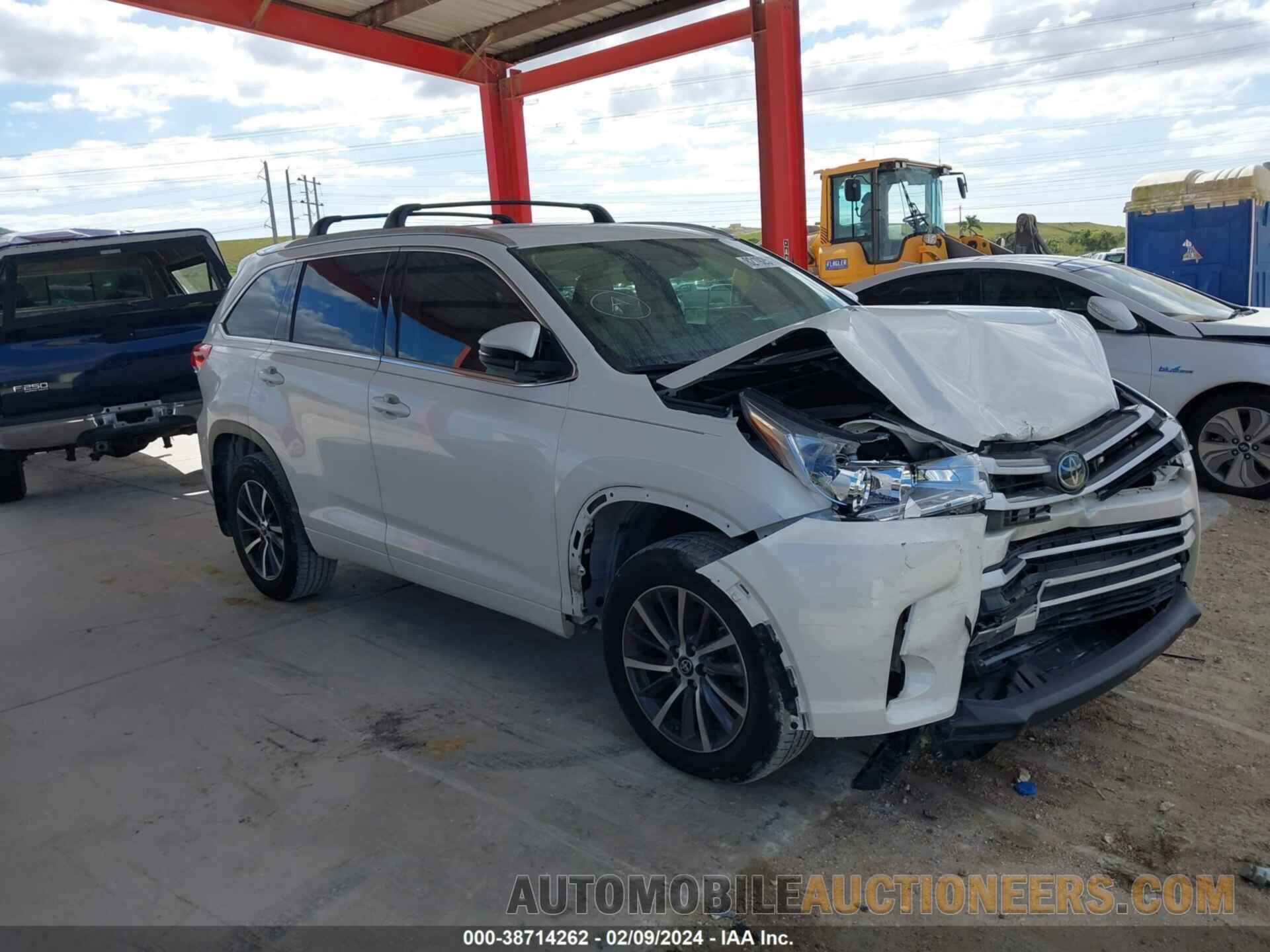 5TDJZRFH0JS542922 TOYOTA HIGHLANDER 2018