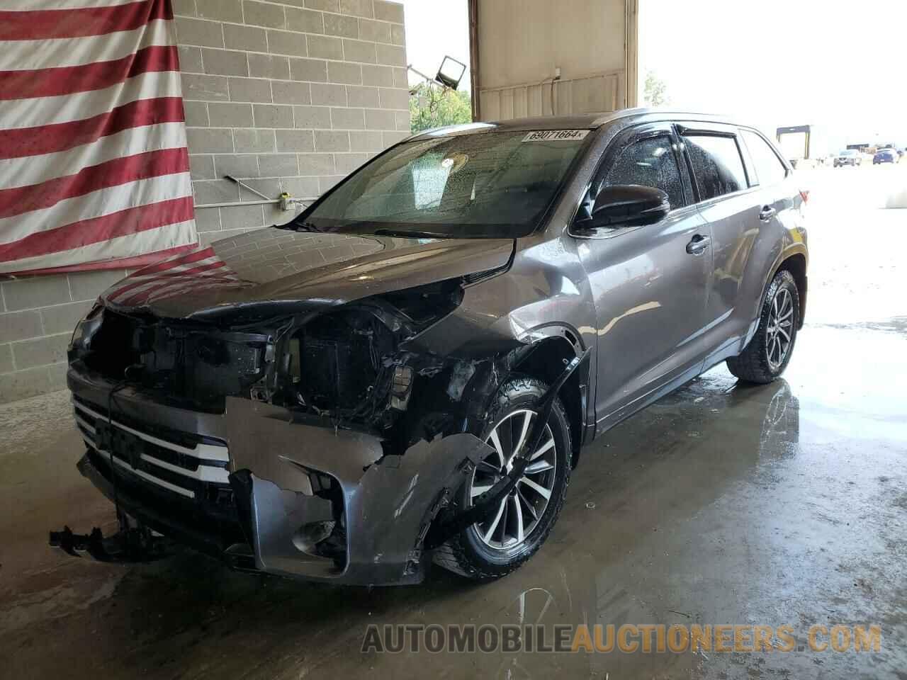 5TDJZRFH0JS548994 TOYOTA HIGHLANDER 2018