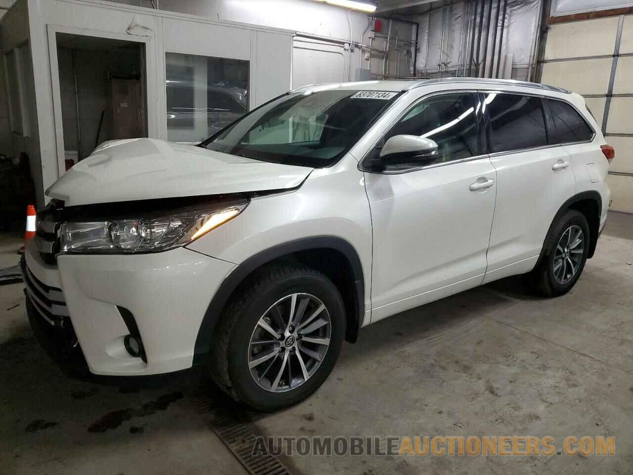 5TDJZRFH0JS560384 TOYOTA HIGHLANDER 2018