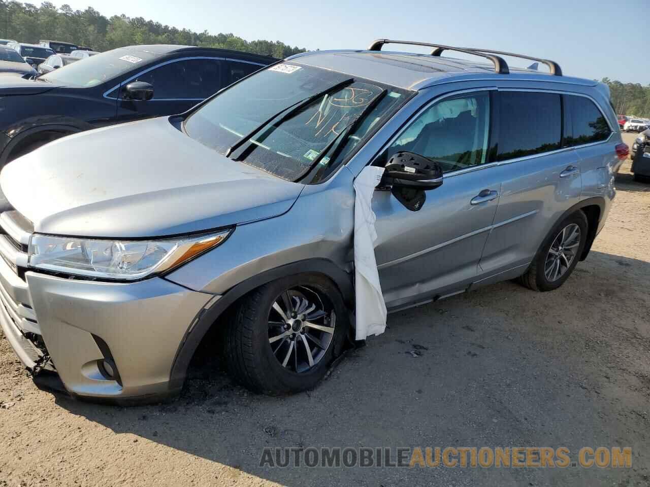 5TDJZRFH0JS561485 TOYOTA HIGHLANDER 2018