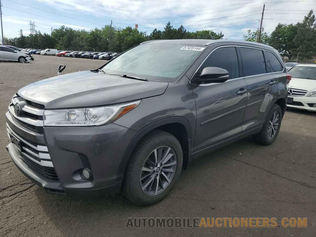 5TDJZRFH0JS839365 TOYOTA HIGHLANDER 2018