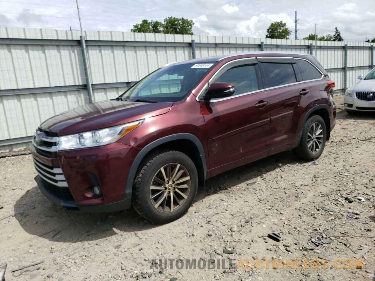 5TDJZRFH0JS884113 TOYOTA HIGHLANDER 2018