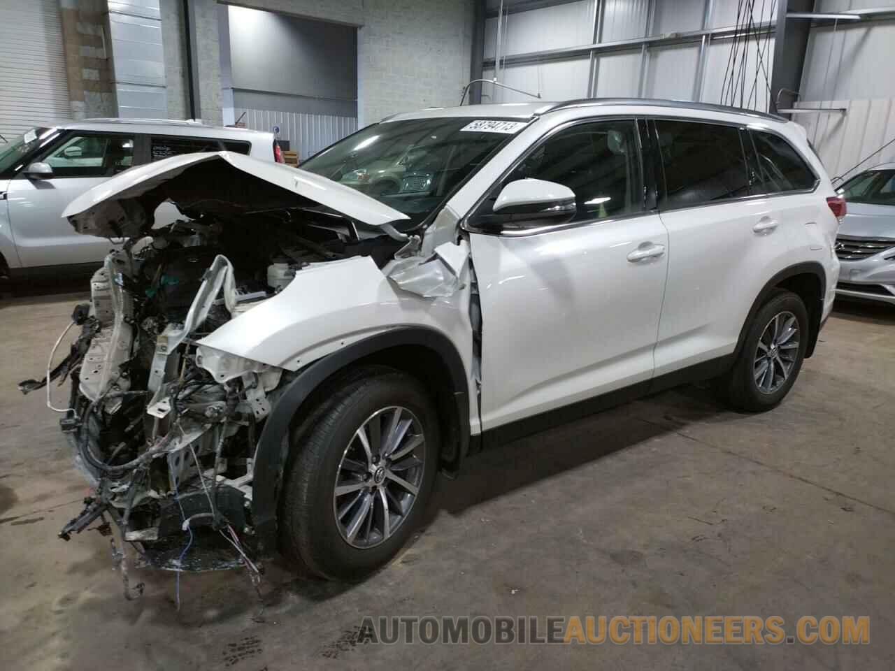 5TDJZRFH0KS570897 TOYOTA HIGHLANDER 2019