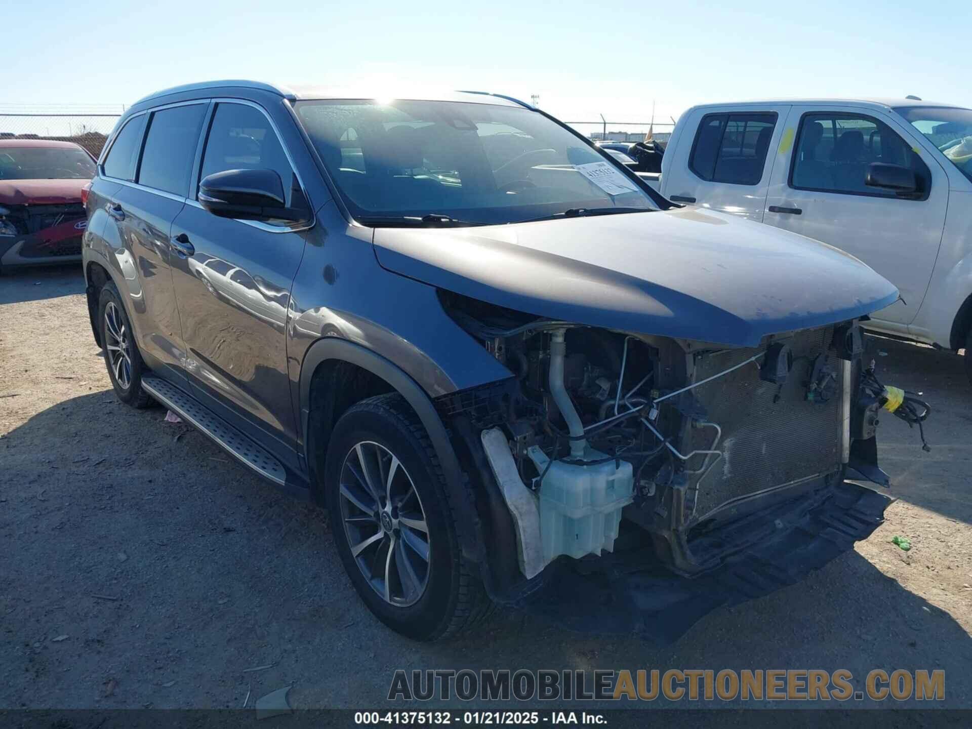 5TDJZRFH0KS570964 TOYOTA HIGHLANDER 2019