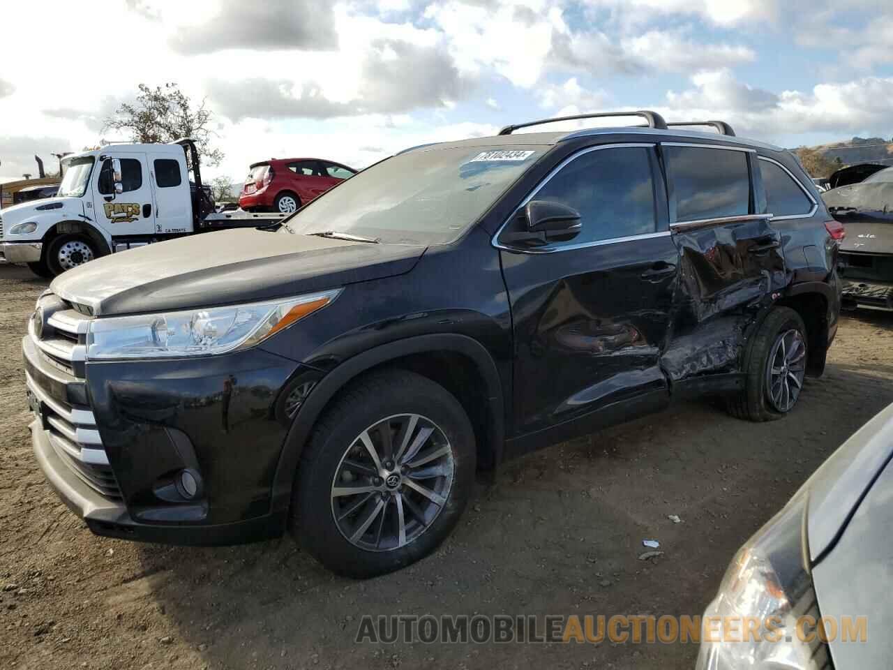 5TDJZRFH0KS587649 TOYOTA HIGHLANDER 2019