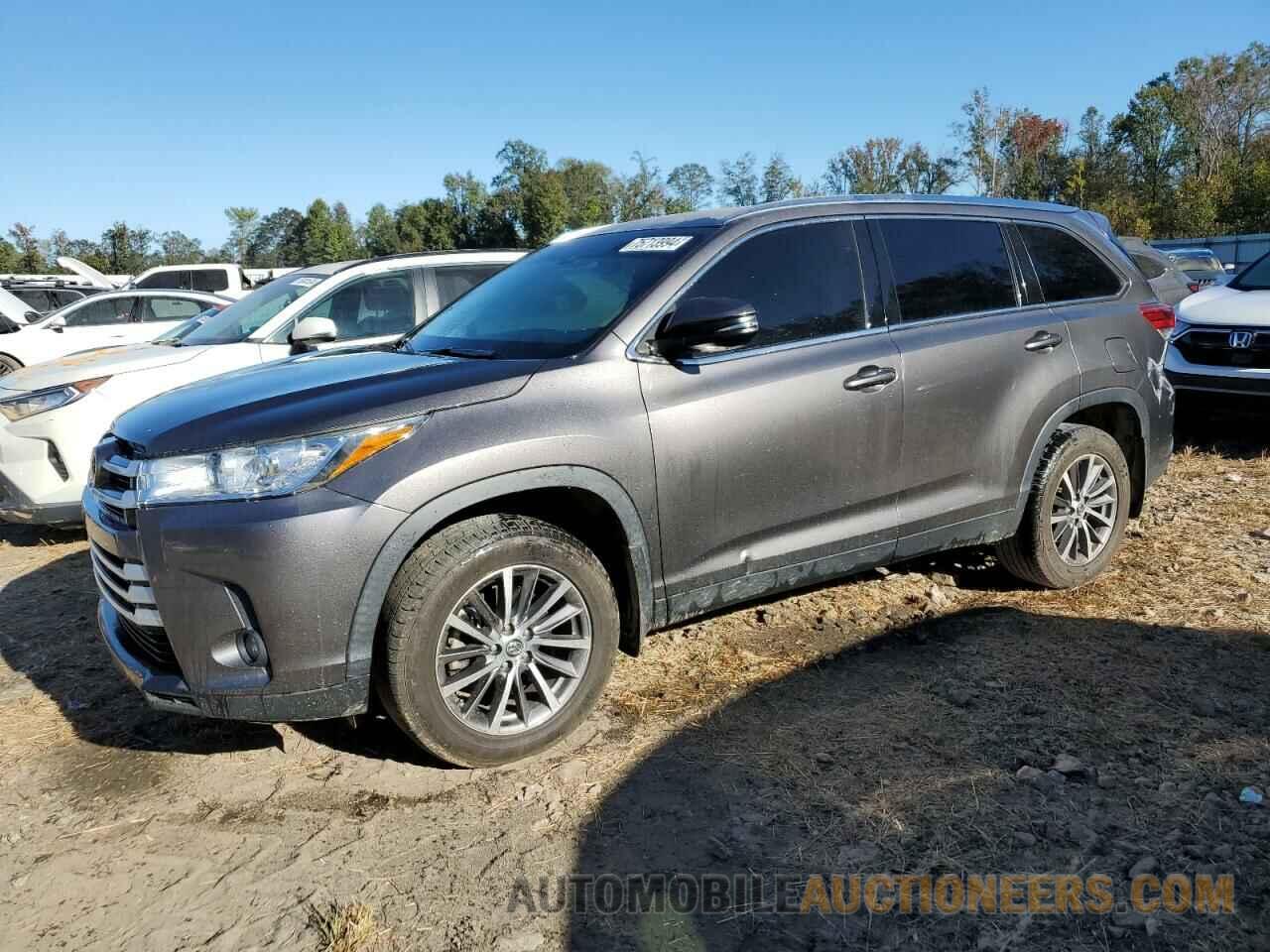 5TDJZRFH0KS596836 TOYOTA HIGHLANDER 2019