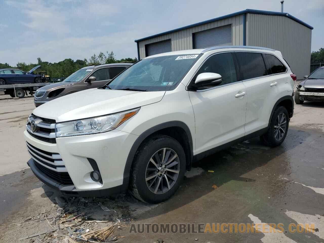 5TDJZRFH0KS609486 TOYOTA HIGHLANDER 2019