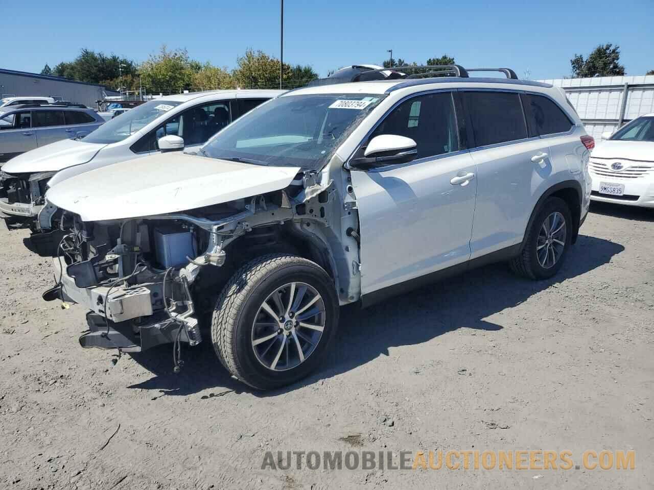 5TDJZRFH0KS615935 TOYOTA HIGHLANDER 2019