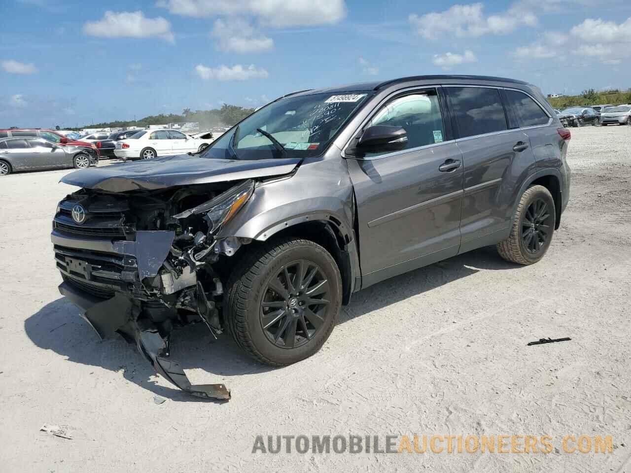 5TDJZRFH0KS621590 TOYOTA HIGHLANDER 2019