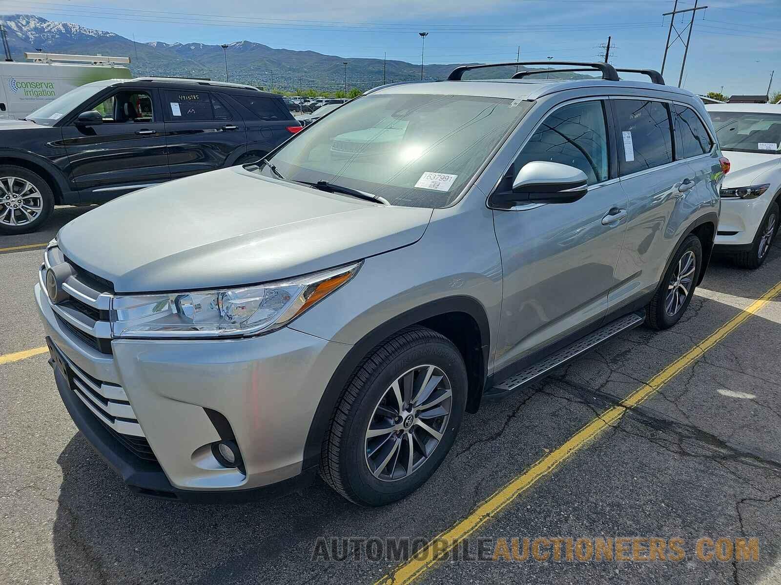 5TDJZRFH0KS928113 Toyota Highlander 2019