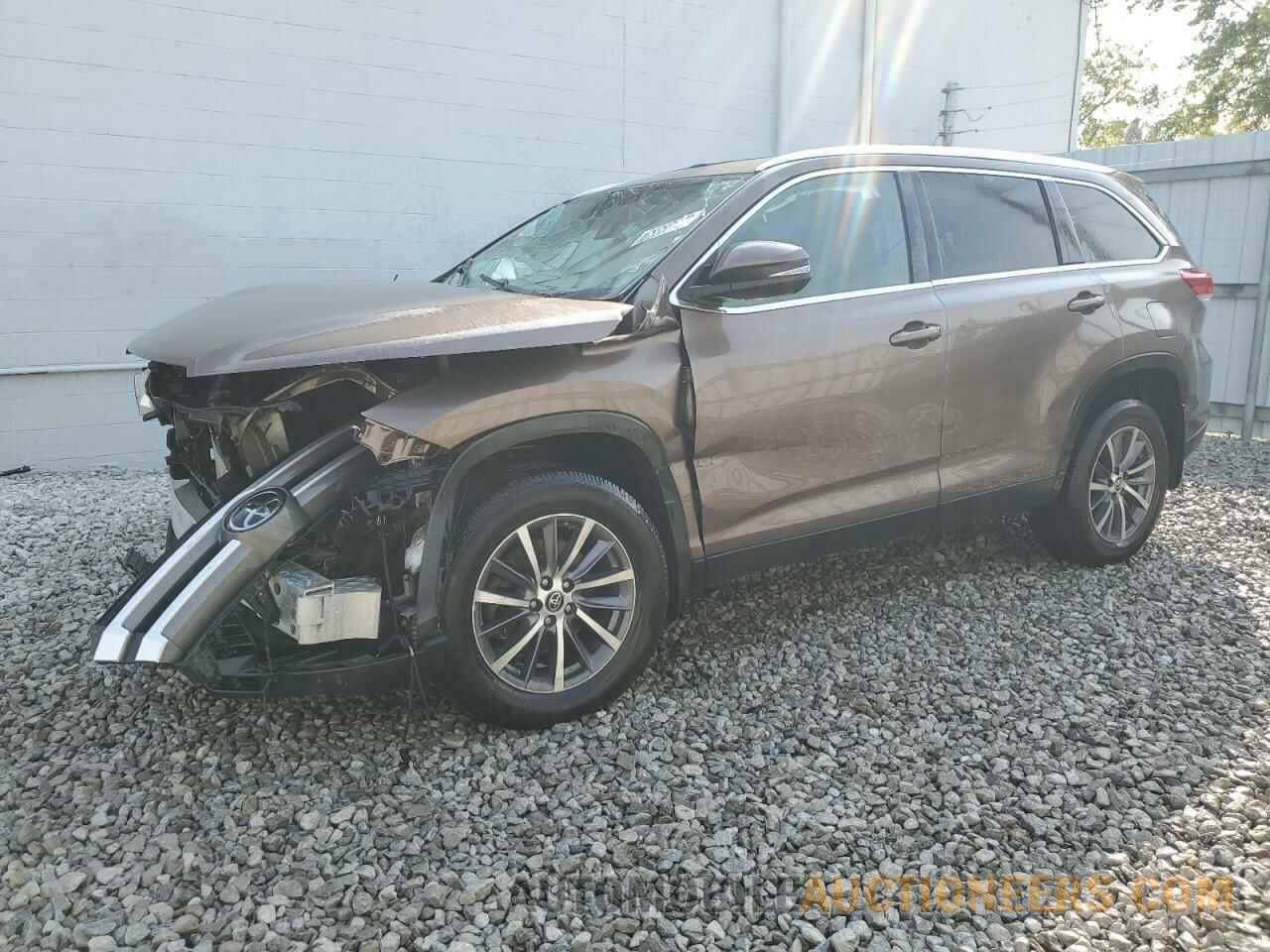 5TDJZRFH0KS928712 TOYOTA HIGHLANDER 2019