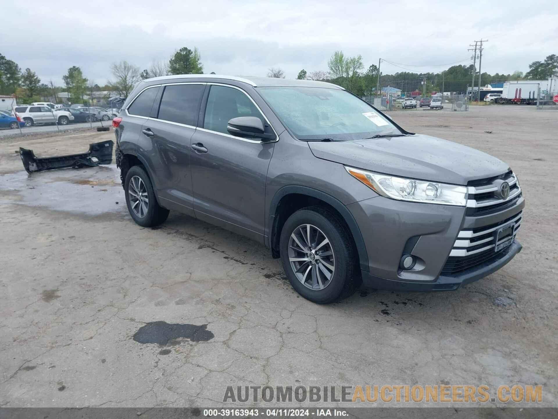 5TDJZRFH1HS393379 TOYOTA HIGHLANDER 2017