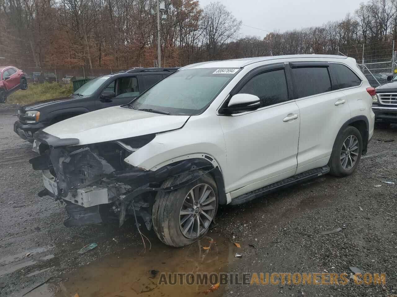 5TDJZRFH1HS417938 TOYOTA HIGHLANDER 2017