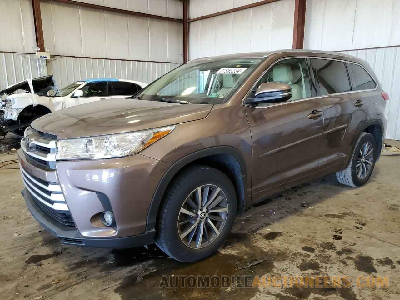 5TDJZRFH1HS437493 TOYOTA HIGHLANDER 2017