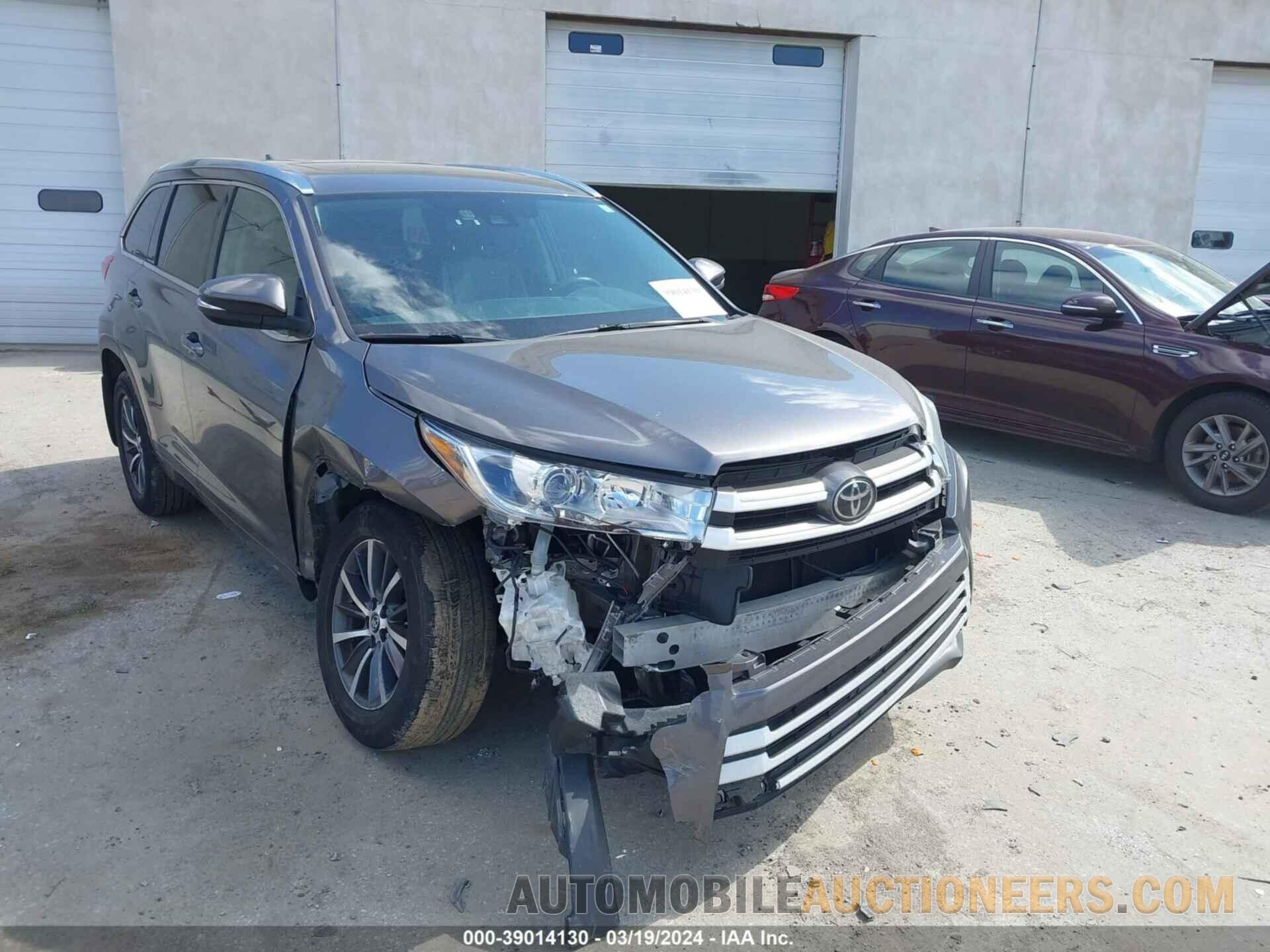 5TDJZRFH1HS458814 TOYOTA HIGHLANDER 2017