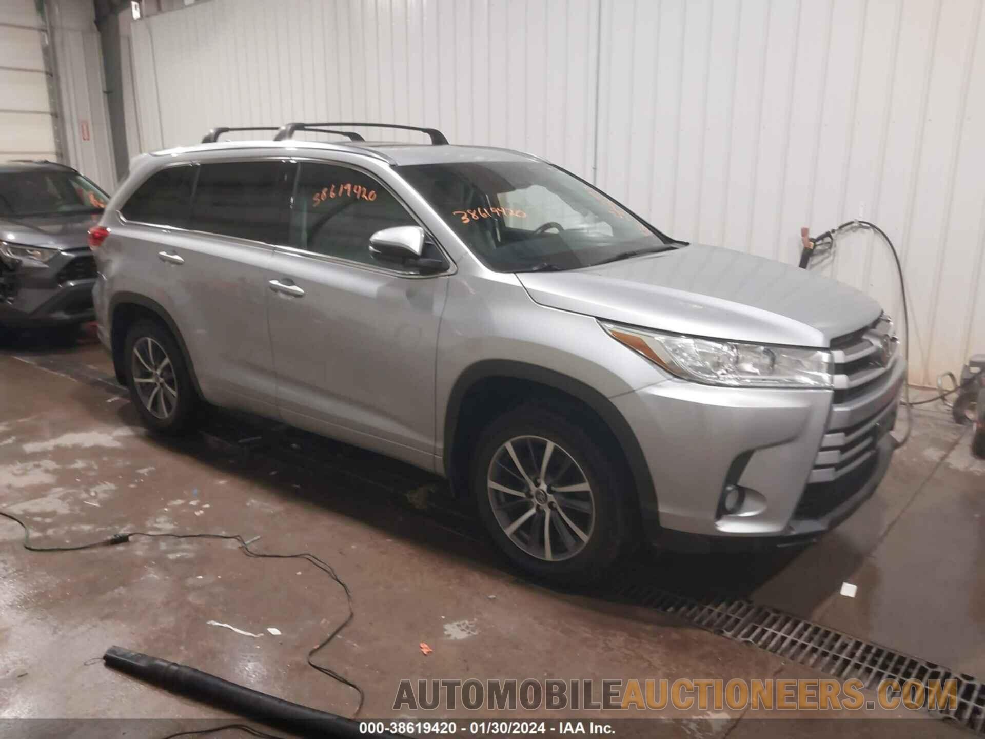 5TDJZRFH1HS507879 TOYOTA HIGHLANDER 2017