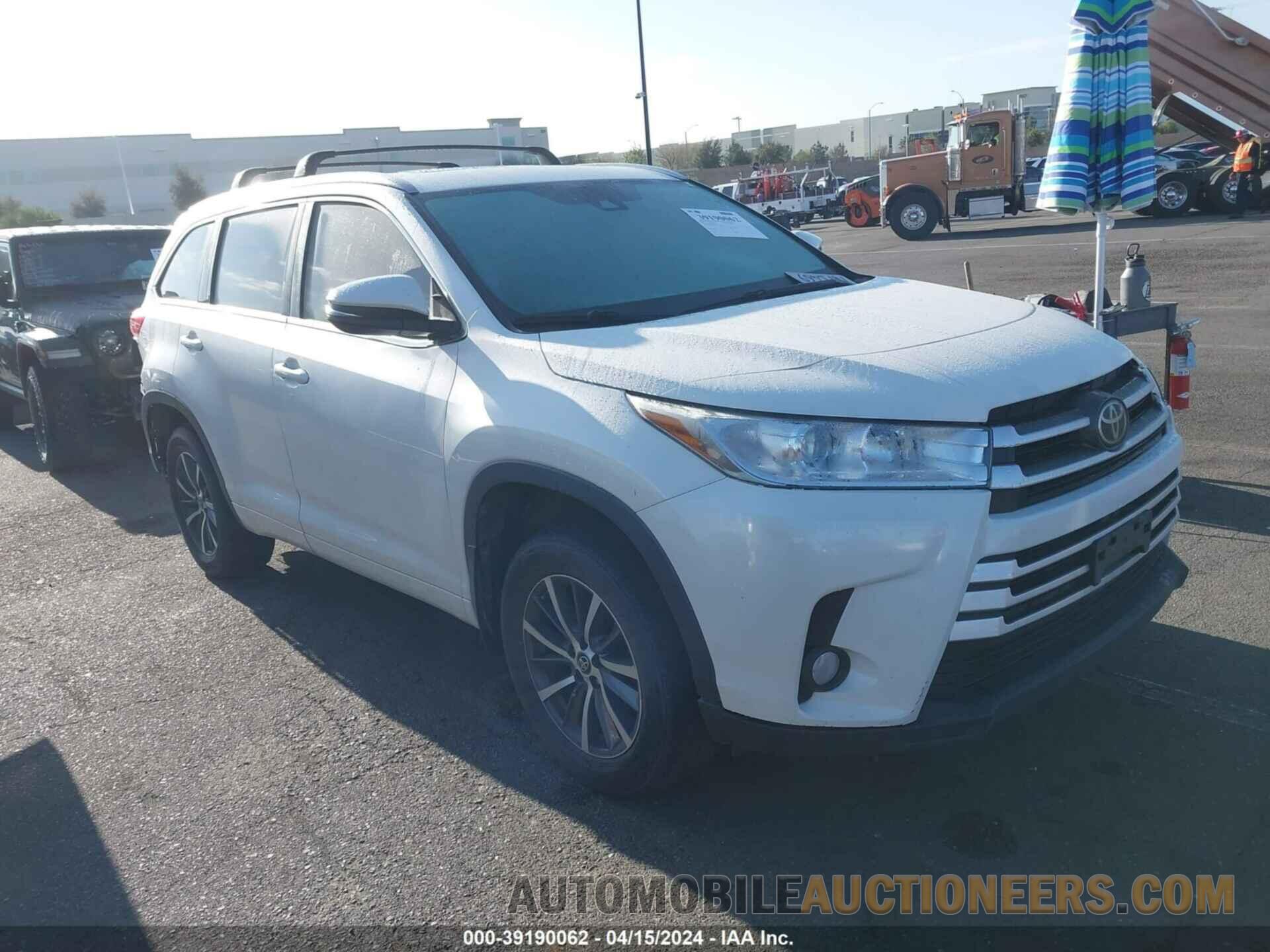 5TDJZRFH1HS510040 TOYOTA HIGHLANDER 2017