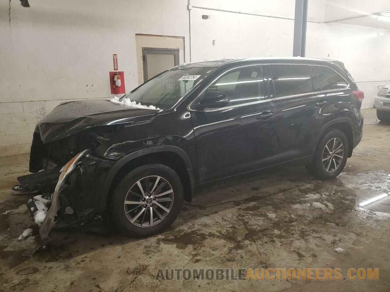 5TDJZRFH1JS528429 TOYOTA HIGHLANDER 2018