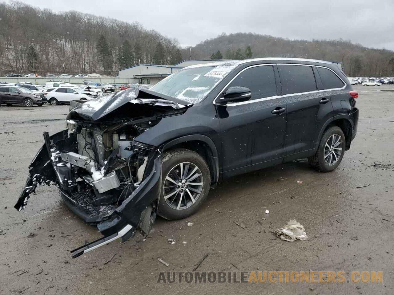 5TDJZRFH1JS539933 TOYOTA HIGHLANDER 2018