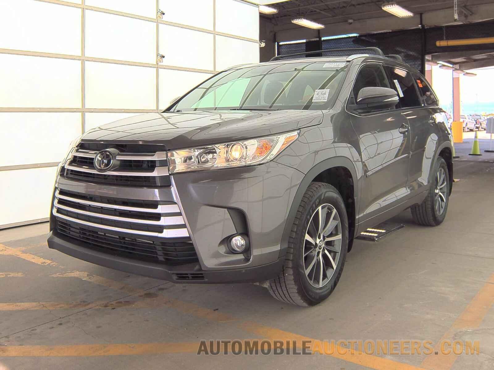 5TDJZRFH1JS541763 Toyota Highlander 2018