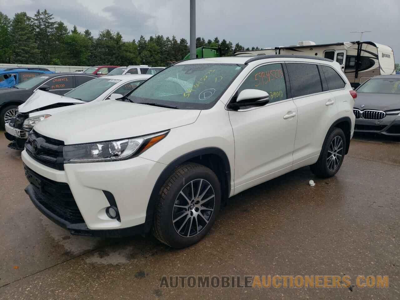 5TDJZRFH1JS548681 TOYOTA HIGHLANDER 2018