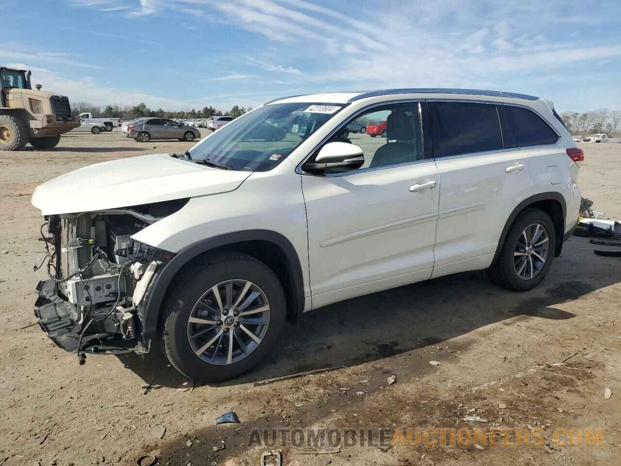 5TDJZRFH1JS550995 TOYOTA HIGHLANDER 2018