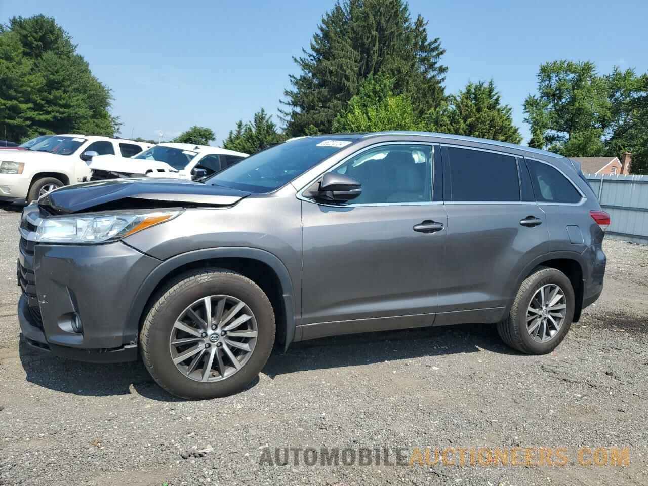 5TDJZRFH1JS561611 TOYOTA HIGHLANDER 2018