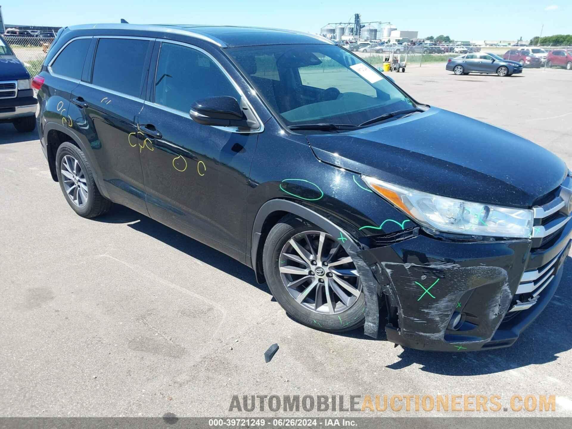 5TDJZRFH1JS800235 TOYOTA HIGHLANDER 2018