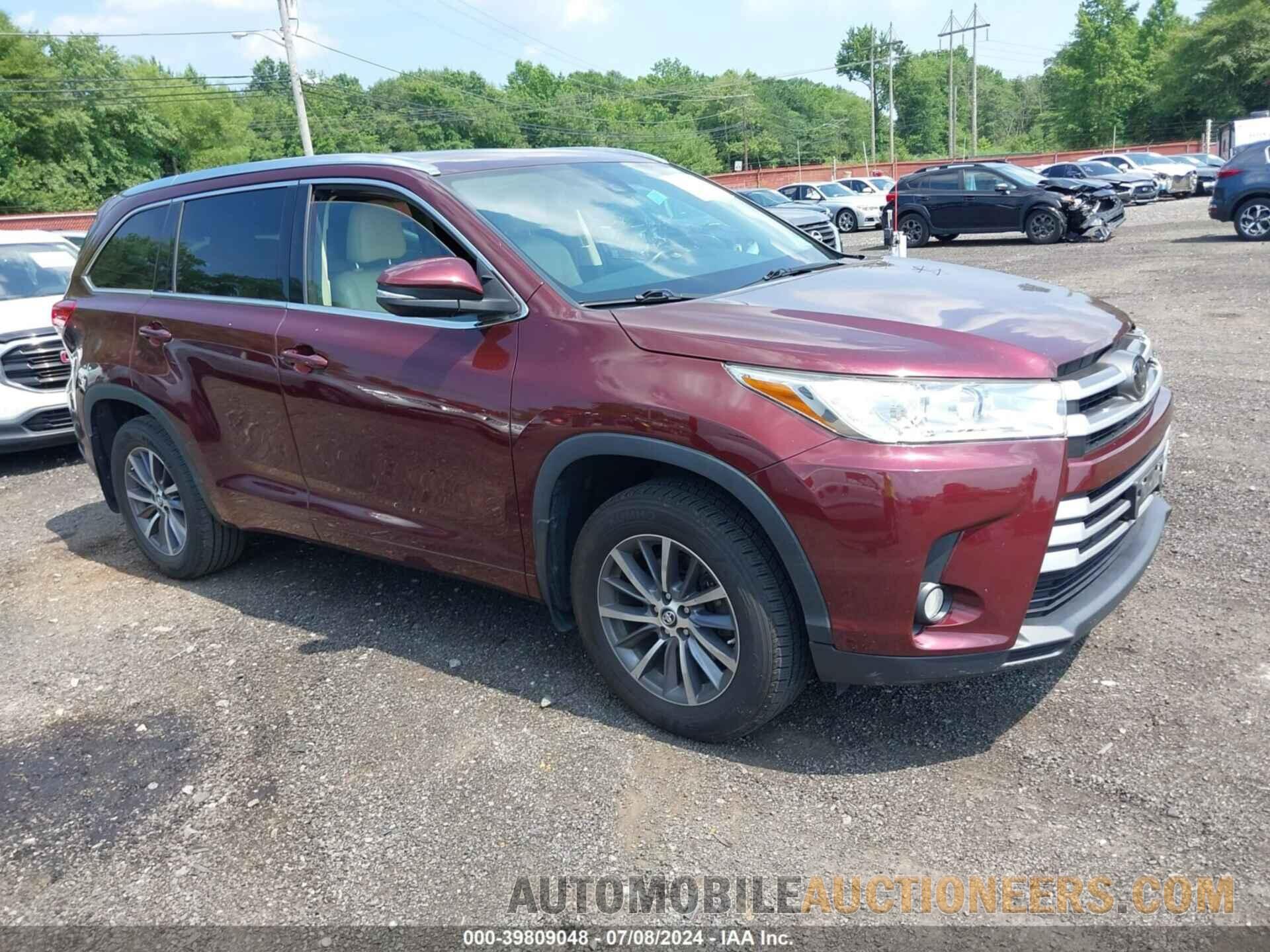 5TDJZRFH1JS854313 TOYOTA HIGHLANDER 2018