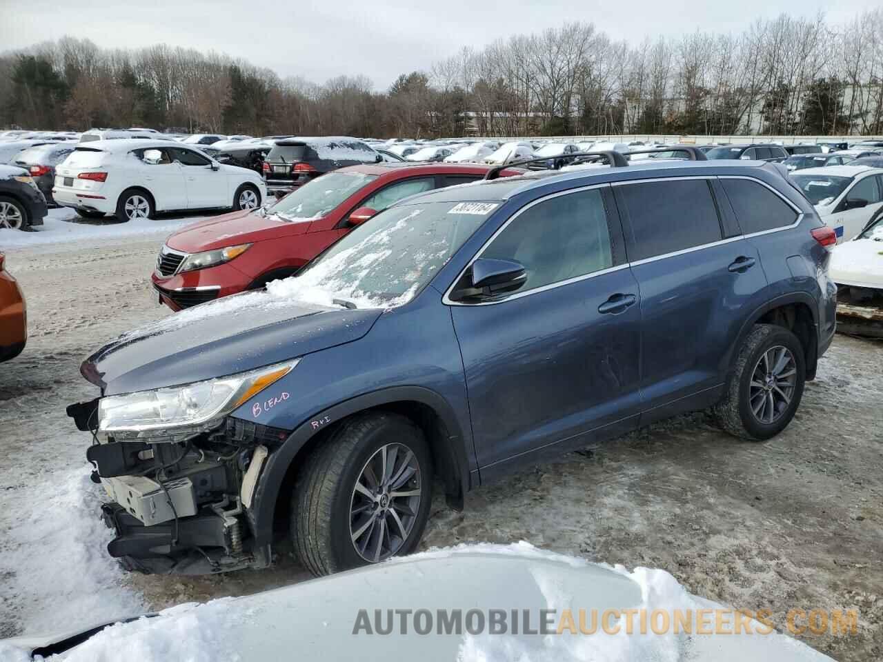 5TDJZRFH1JS862962 TOYOTA HIGHLANDER 2018