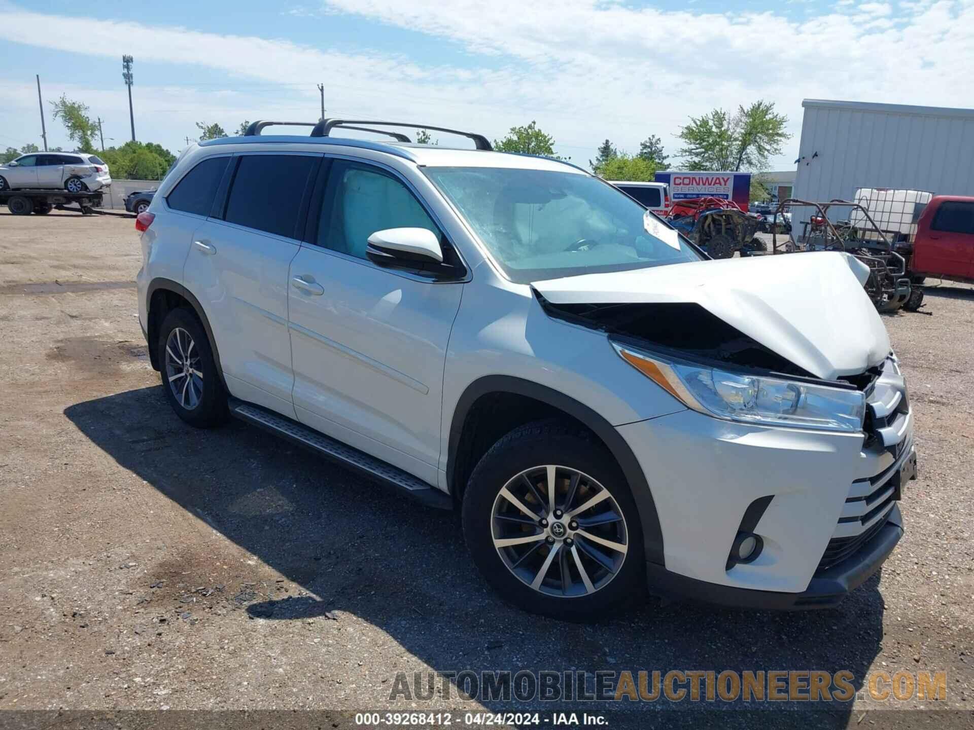 5TDJZRFH1JS863304 TOYOTA HIGHLANDER 2018