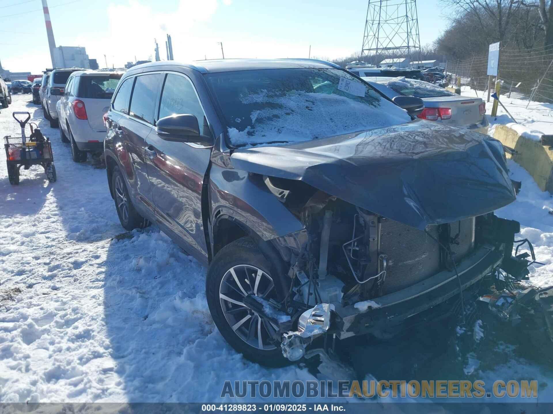 5TDJZRFH1KS573517 TOYOTA HIGHLANDER 2019