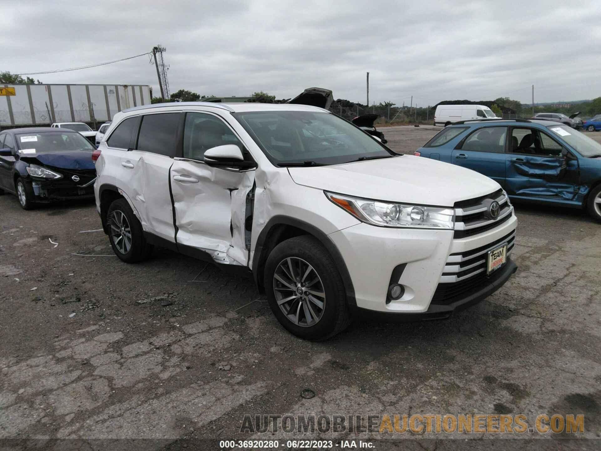 5TDJZRFH1KS592469 TOYOTA HIGHLANDER 2019