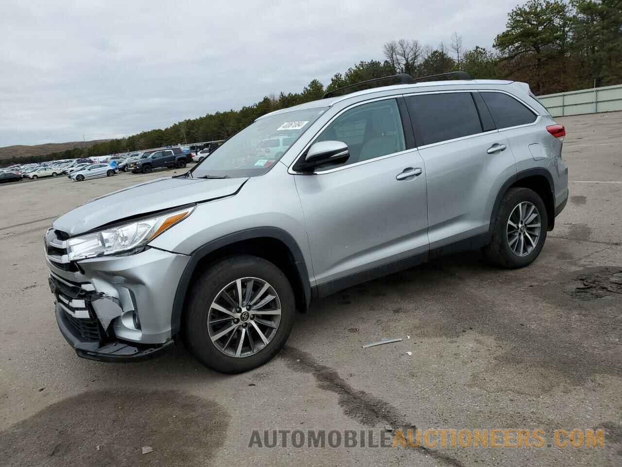 5TDJZRFH1KS596196 TOYOTA HIGHLANDER 2019