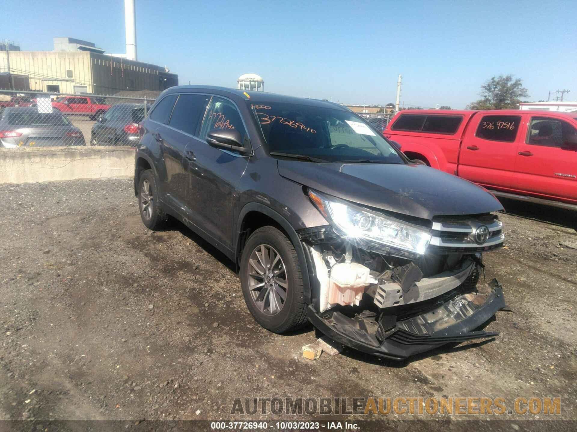 5TDJZRFH1KS629939 TOYOTA HIGHLANDER 2019