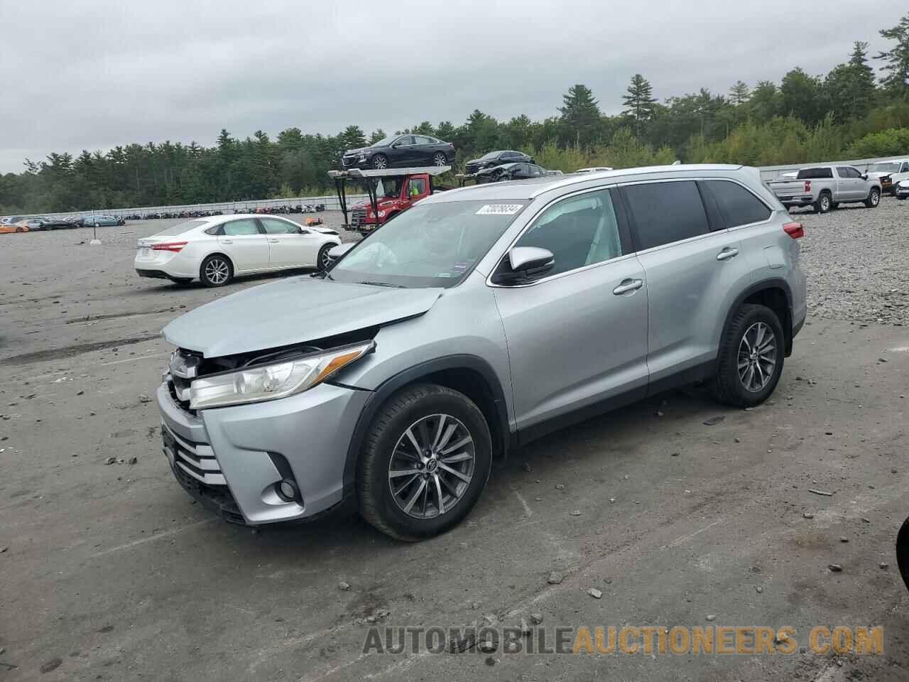 5TDJZRFH1KS719169 TOYOTA HIGHLANDER 2019