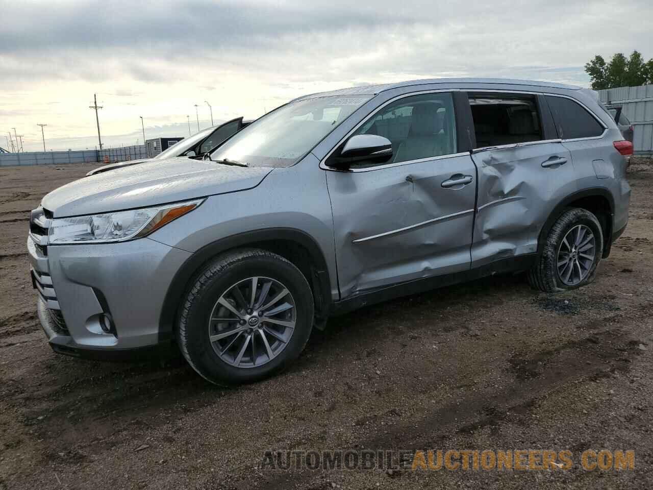 5TDJZRFH1KS955496 TOYOTA HIGHLANDER 2019