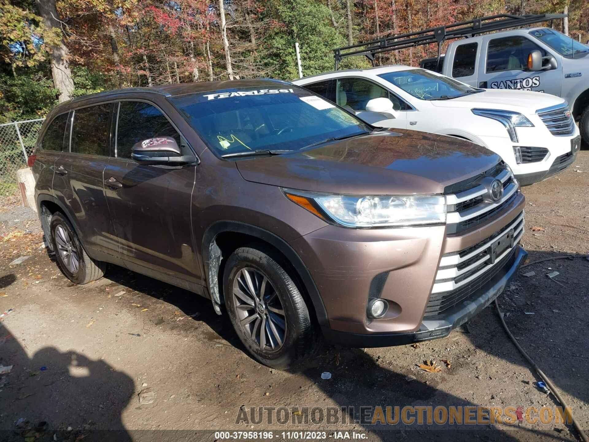 5TDJZRFH1KS995061 TOYOTA HIGHLANDER 2019