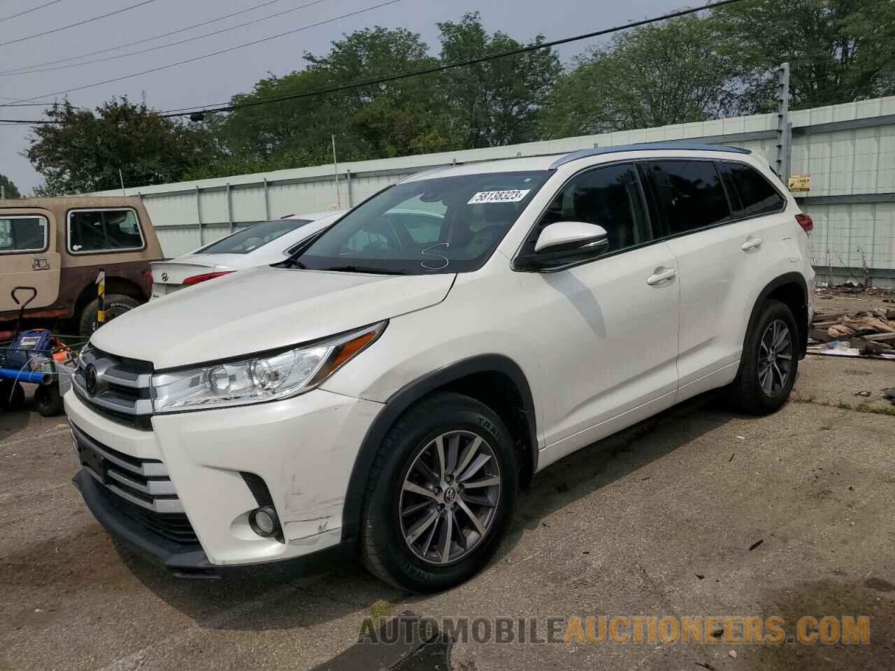 5TDJZRFH2HS372699 TOYOTA HIGHLANDER 2017