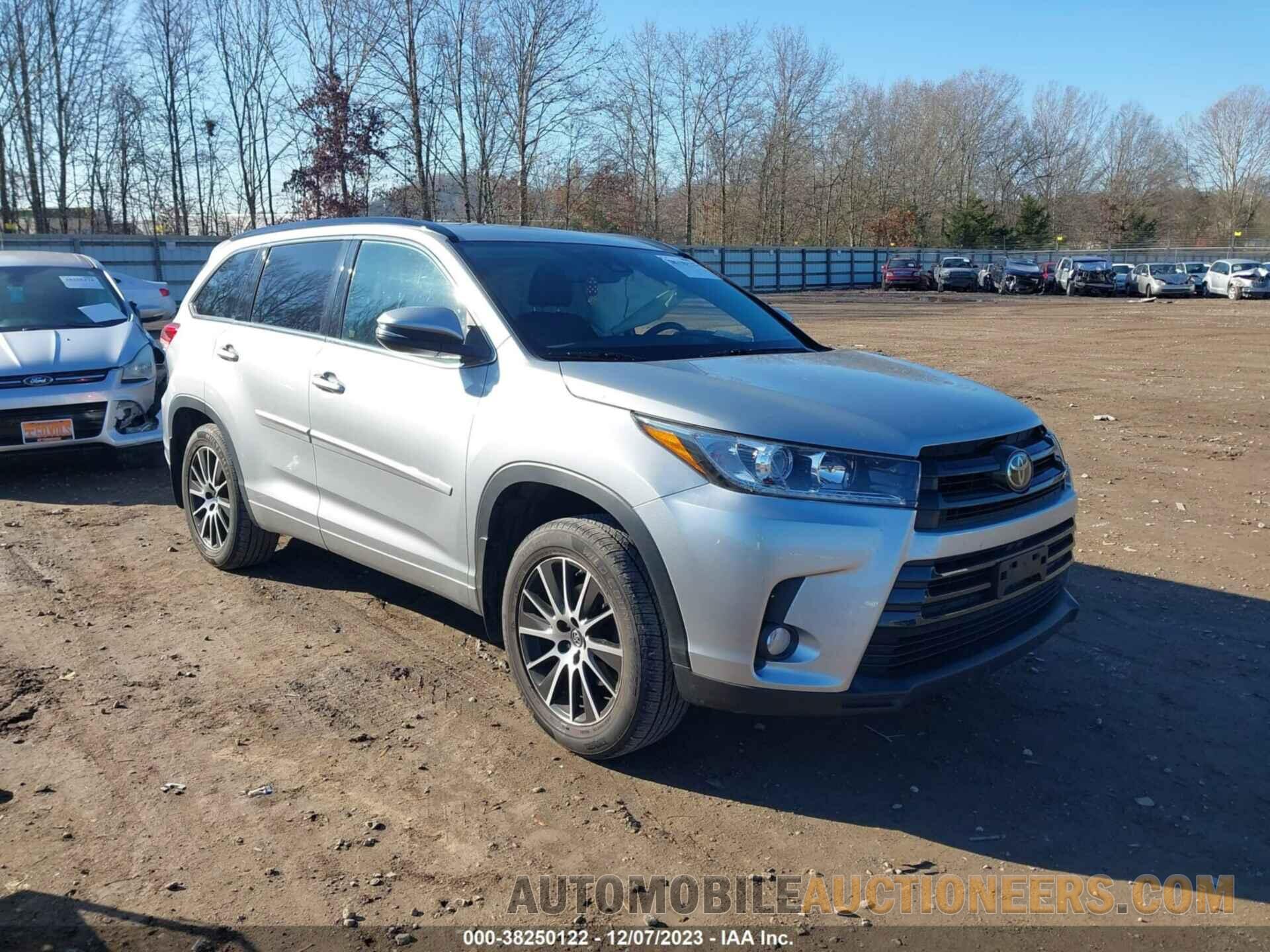 5TDJZRFH2HS382620 TOYOTA HIGHLANDER 2017