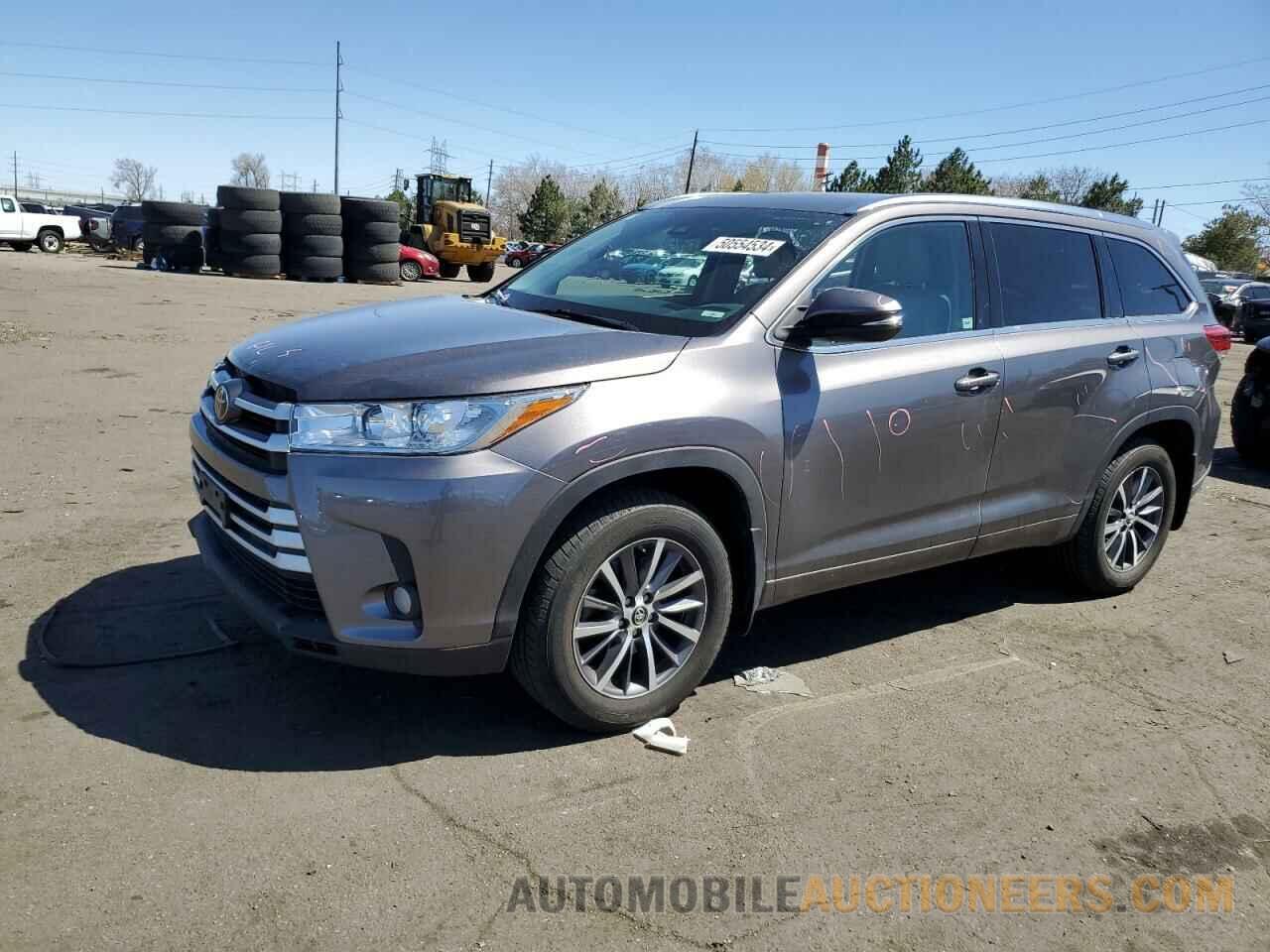 5TDJZRFH2HS388725 TOYOTA HIGHLANDER 2017