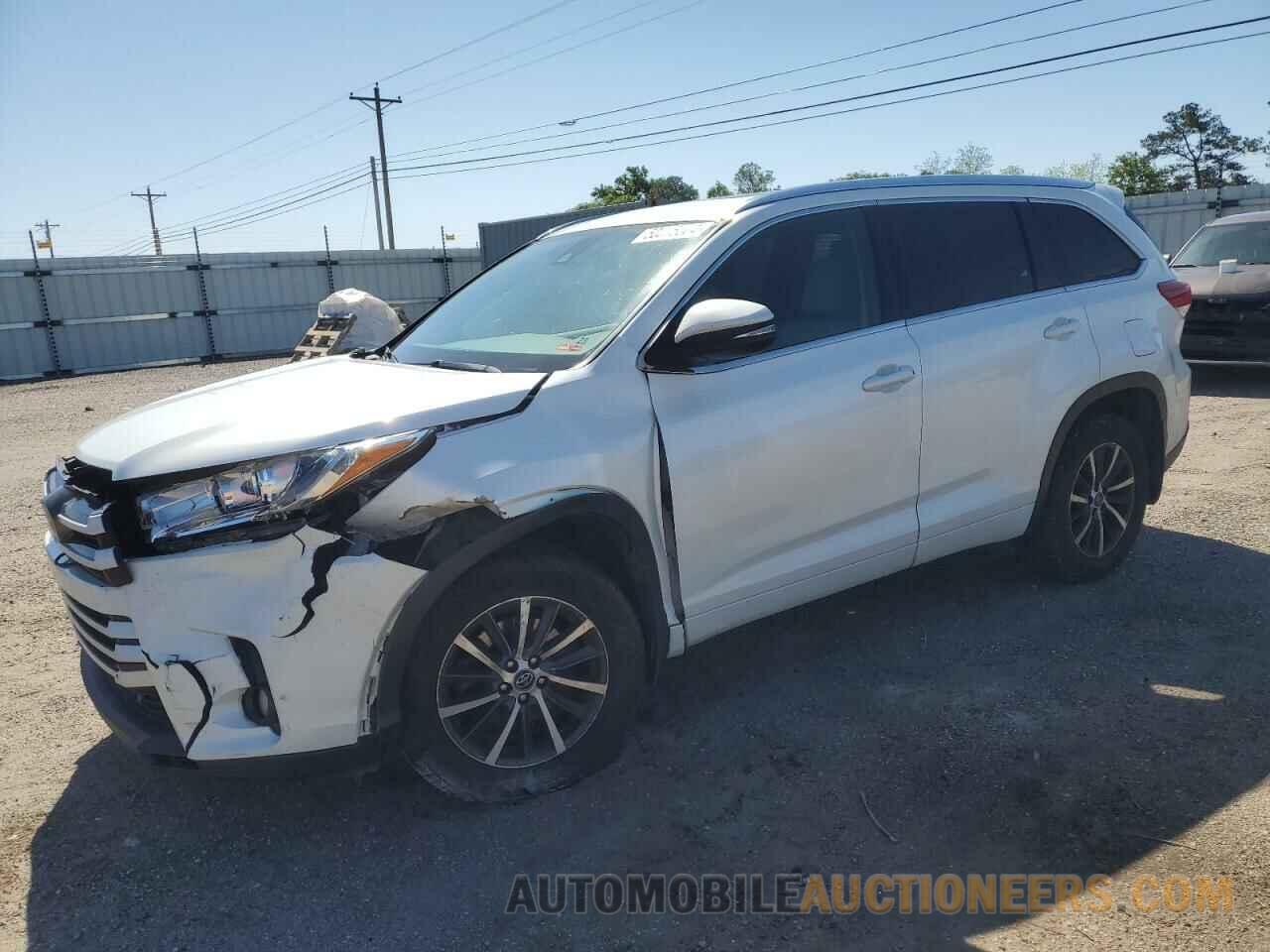 5TDJZRFH2HS395092 TOYOTA HIGHLANDER 2017