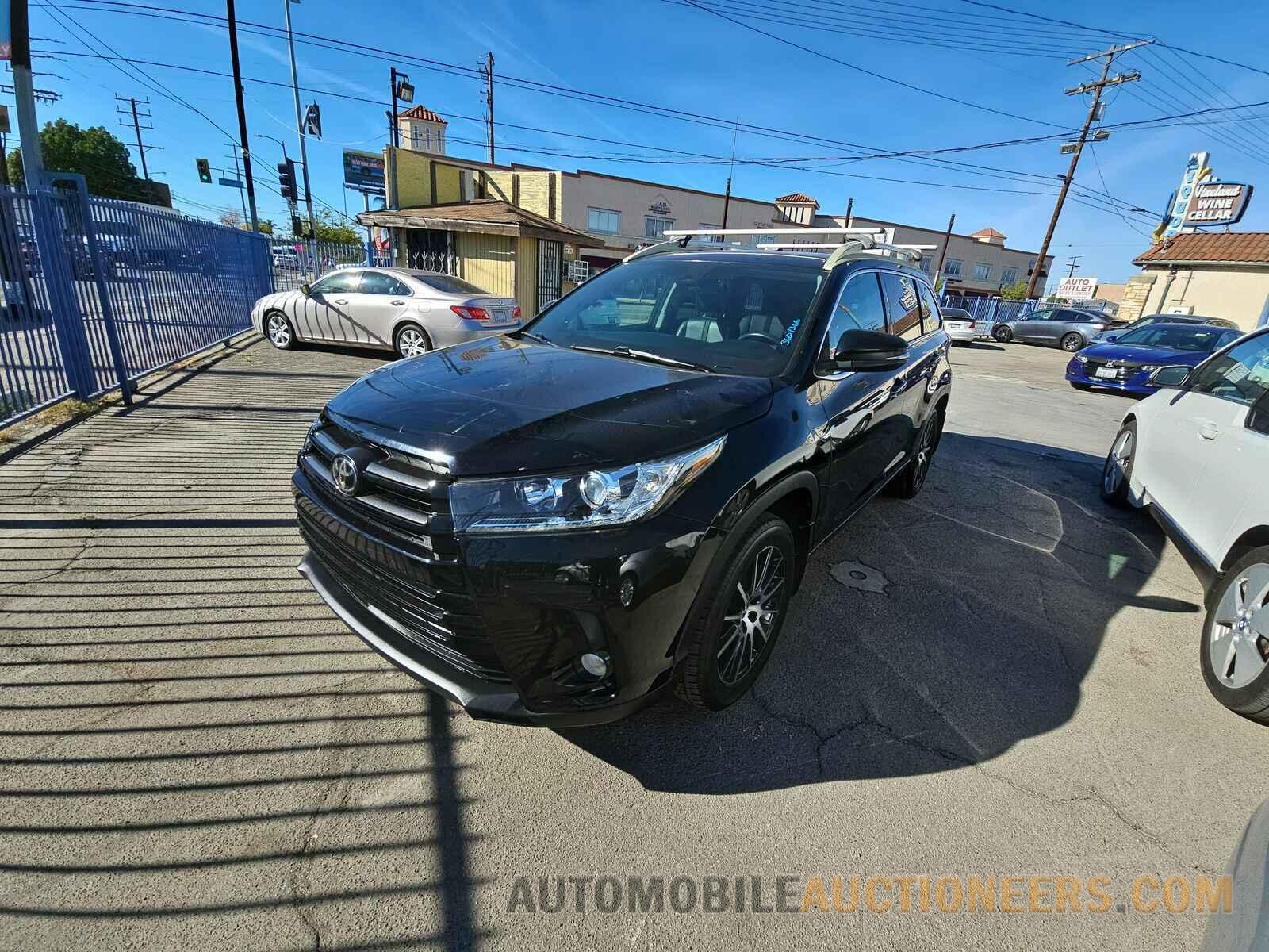 5TDJZRFH2HS397652 Toyota Highlander 2017