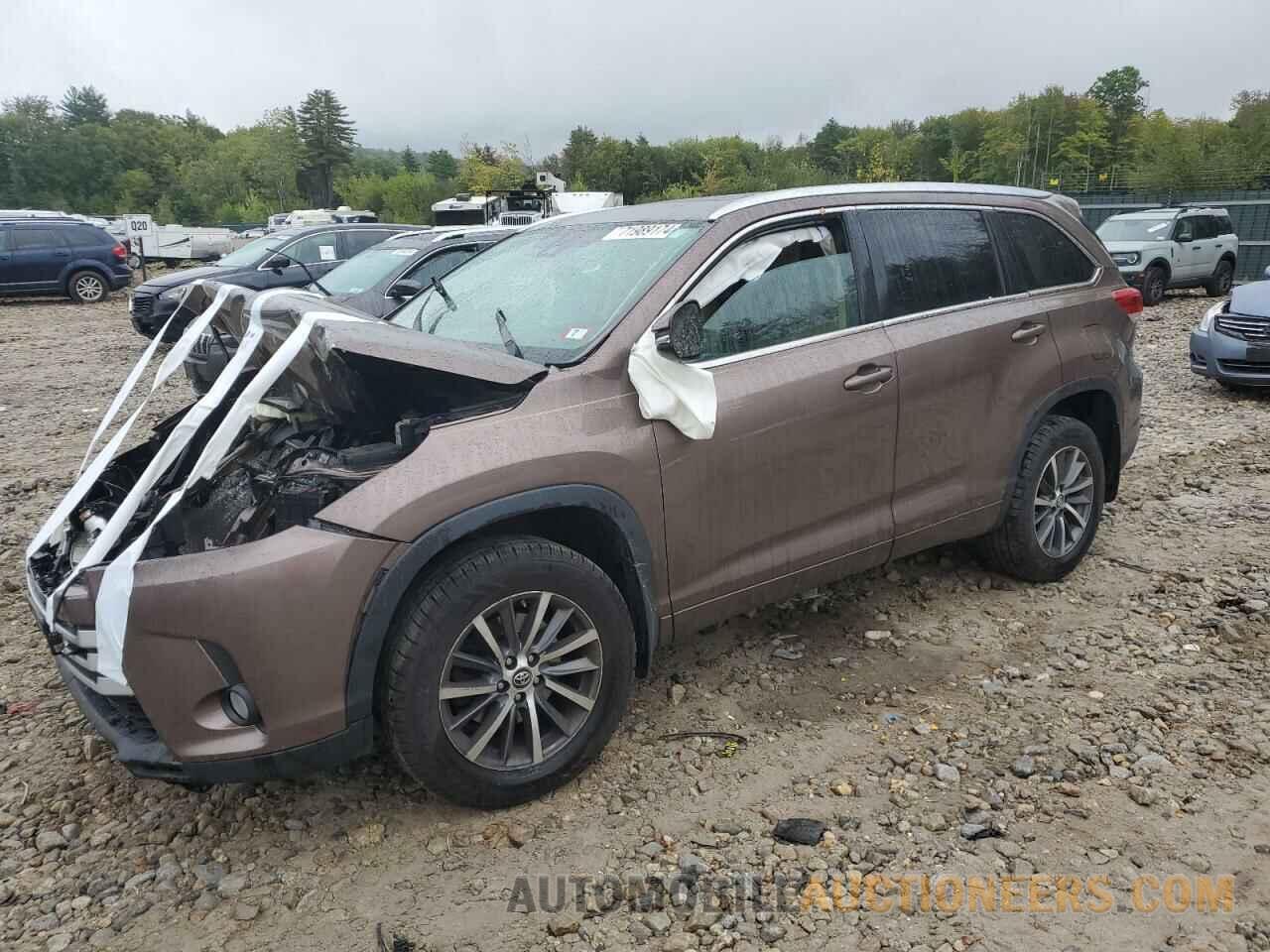 5TDJZRFH2HS432755 TOYOTA HIGHLANDER 2017