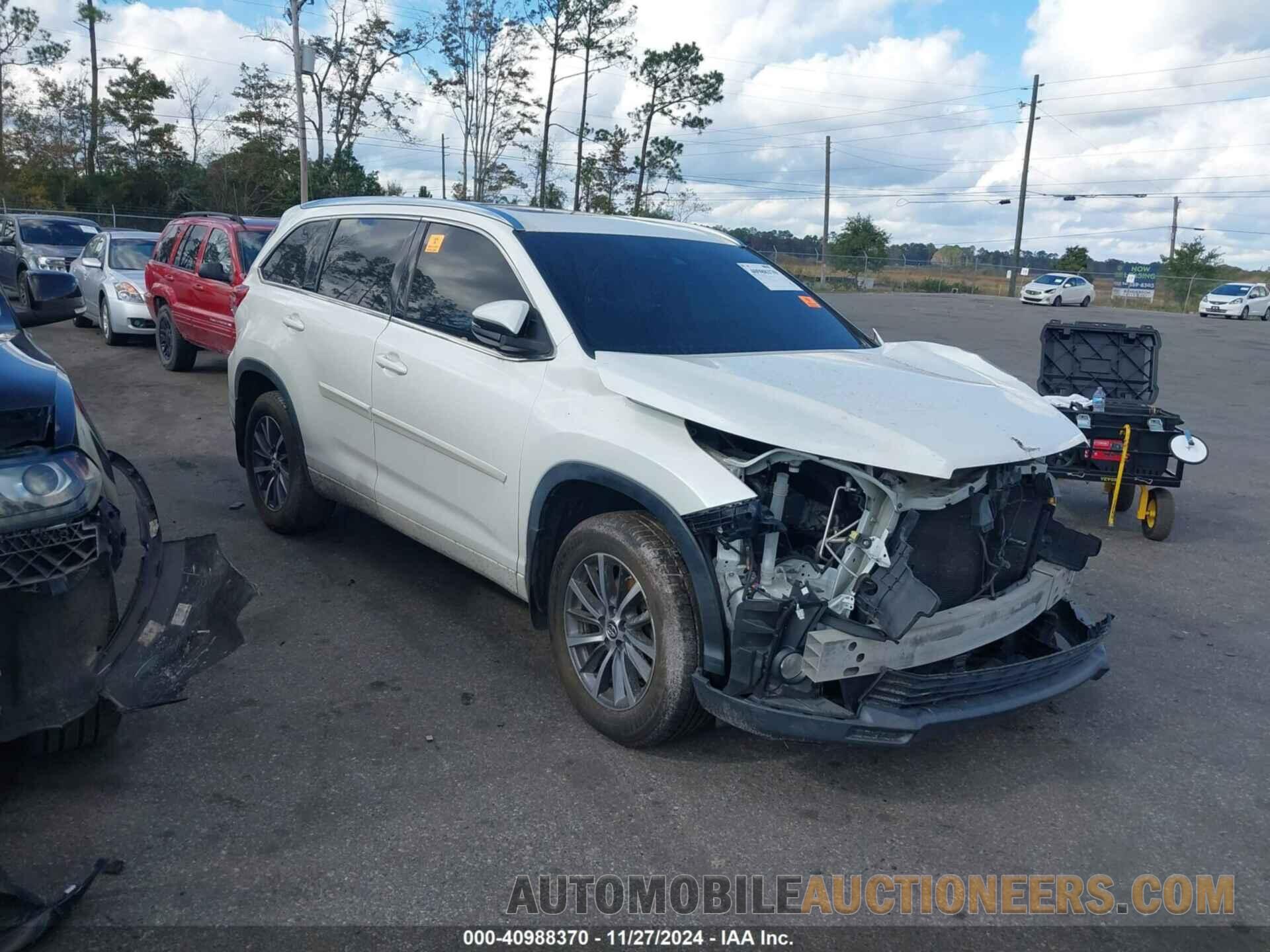 5TDJZRFH2HS438460 TOYOTA HIGHLANDER 2017