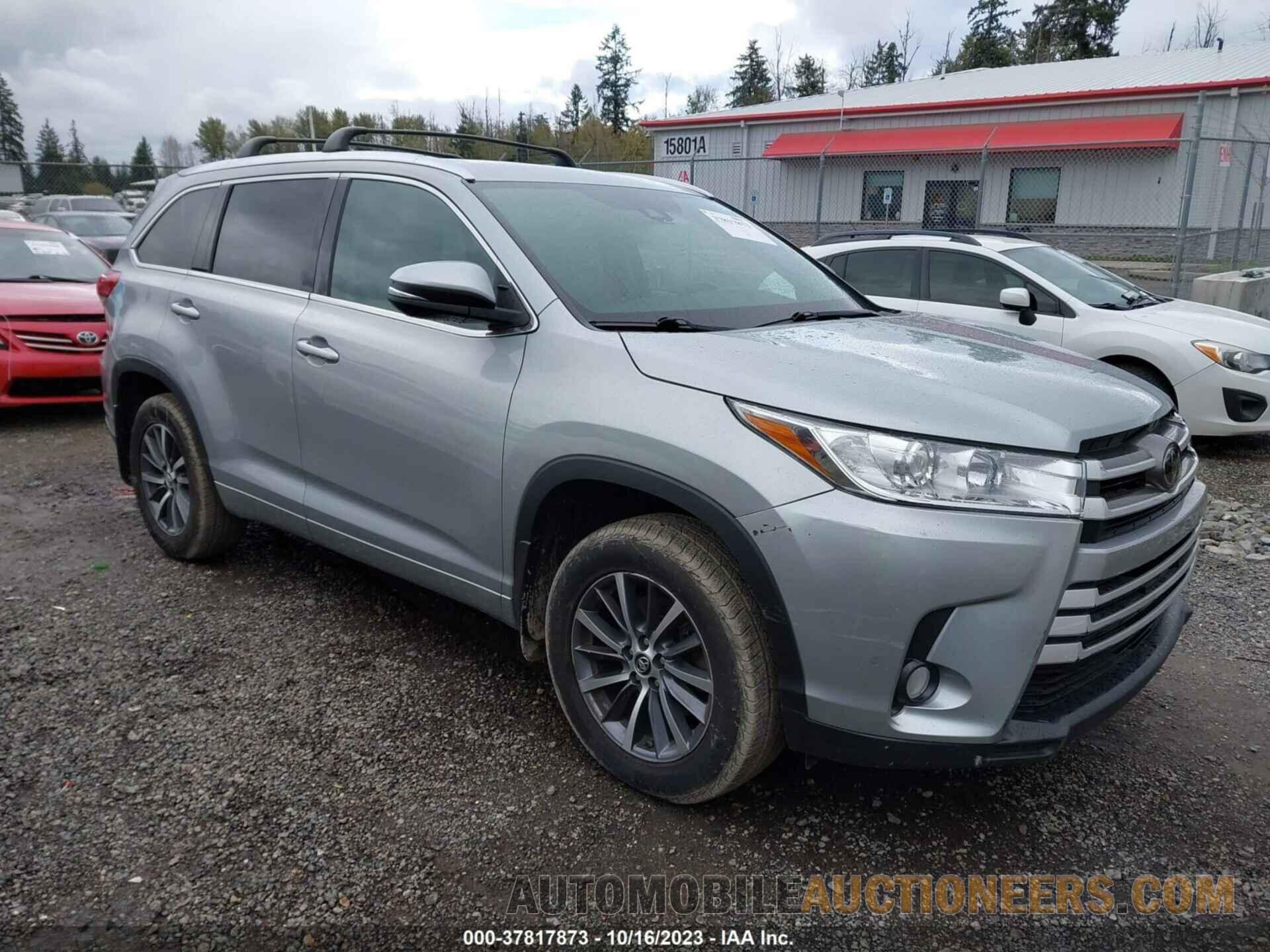 5TDJZRFH2HS521211 TOYOTA HIGHLANDER 2017